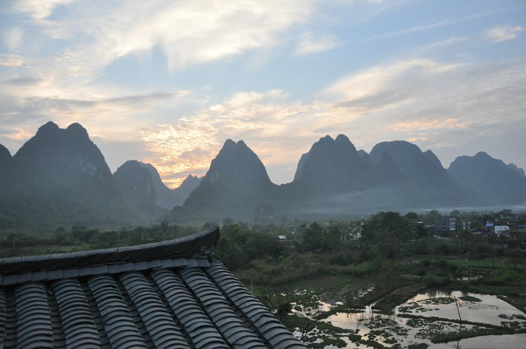 Yangshuo Mountain Nest Boutique Hotel חדר תמונה