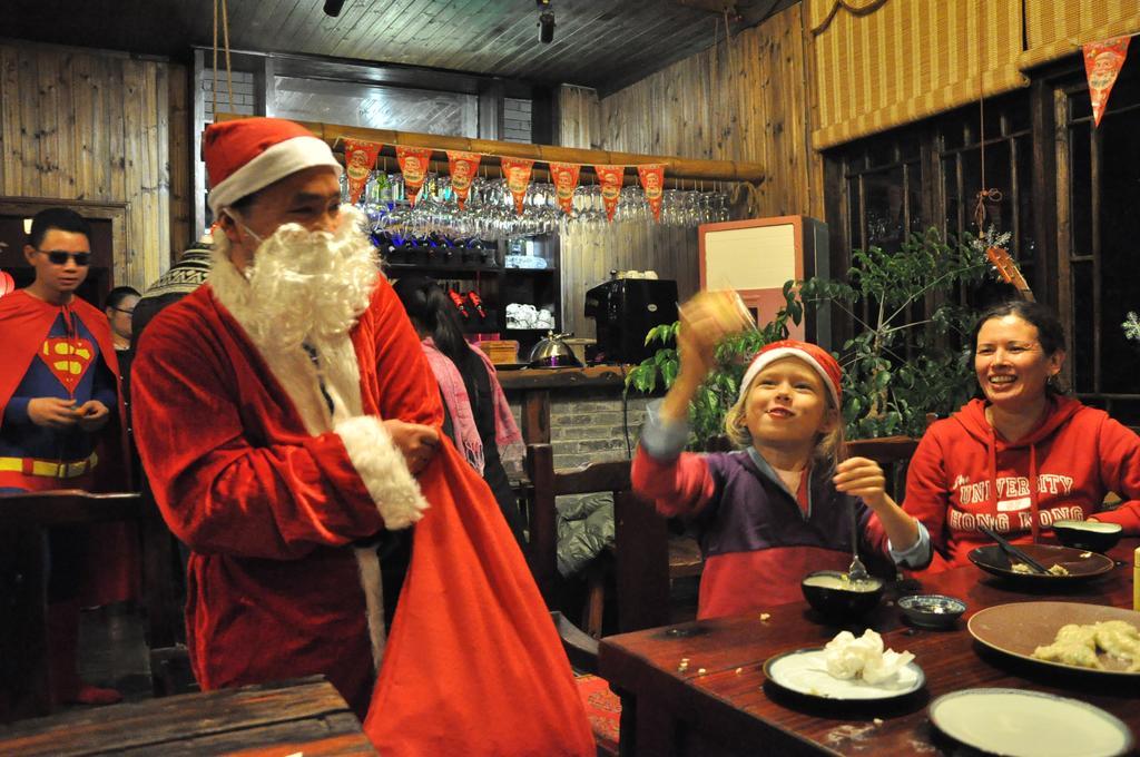Yangshuo Mountain Nest Boutique Hotel מראה חיצוני תמונה