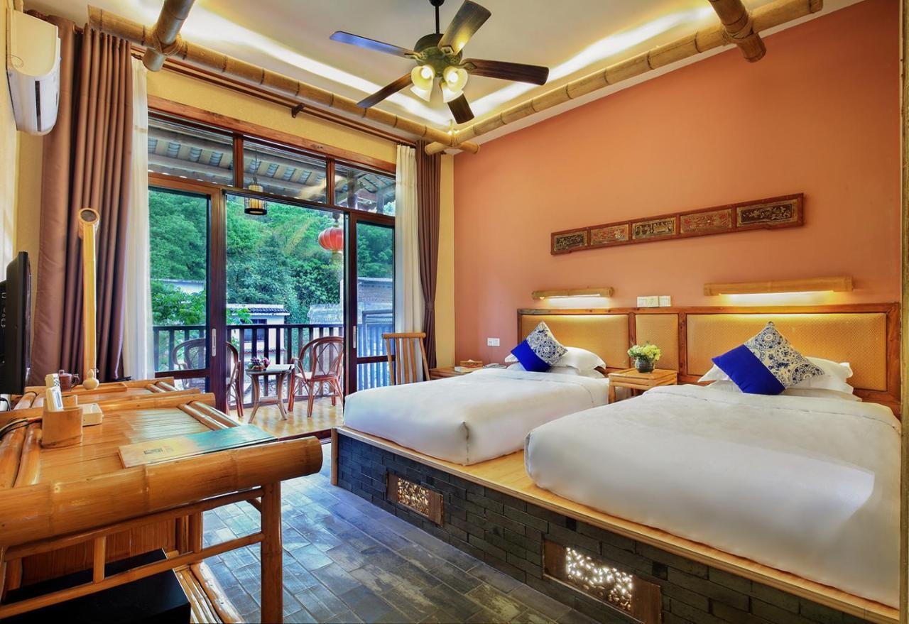 Yangshuo Mountain Nest Boutique Hotel מראה חיצוני תמונה